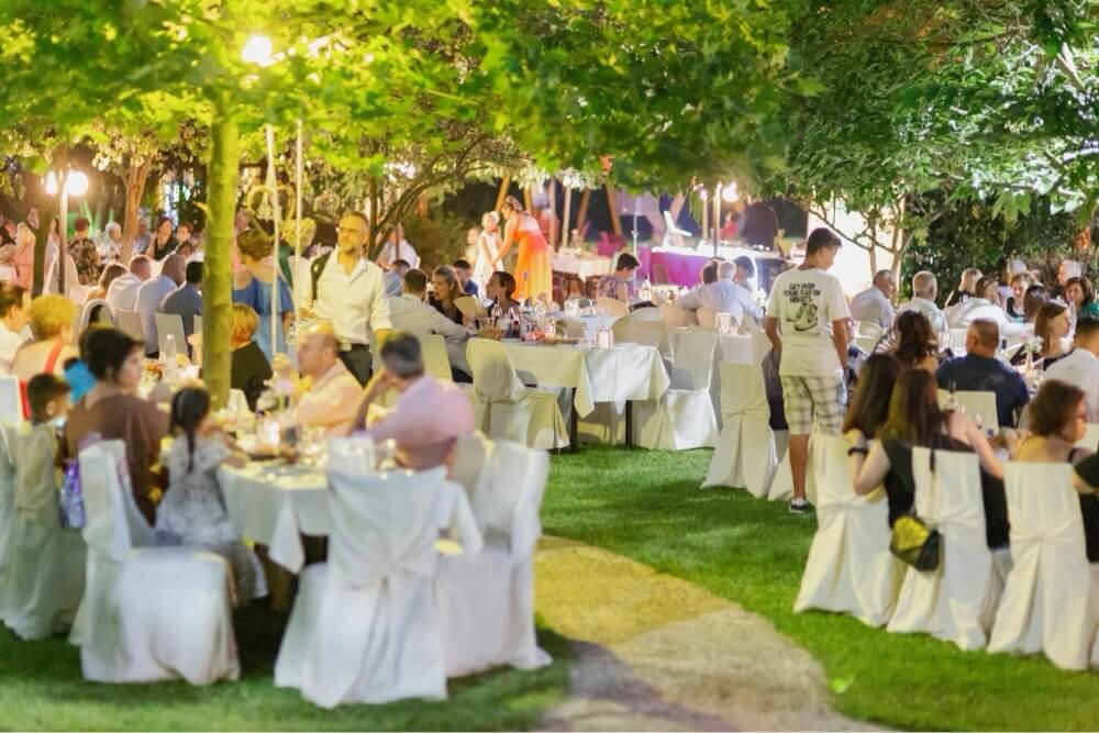 Δεξιώσεις σε κτήμα Δράμα Υπαίθριες εκδηλώσεις γάμων και βαπτίσεων στον καταπράσινο κήπο της αίθουσας δεξιώσεων ΡΕΜΑ στη Δράμα